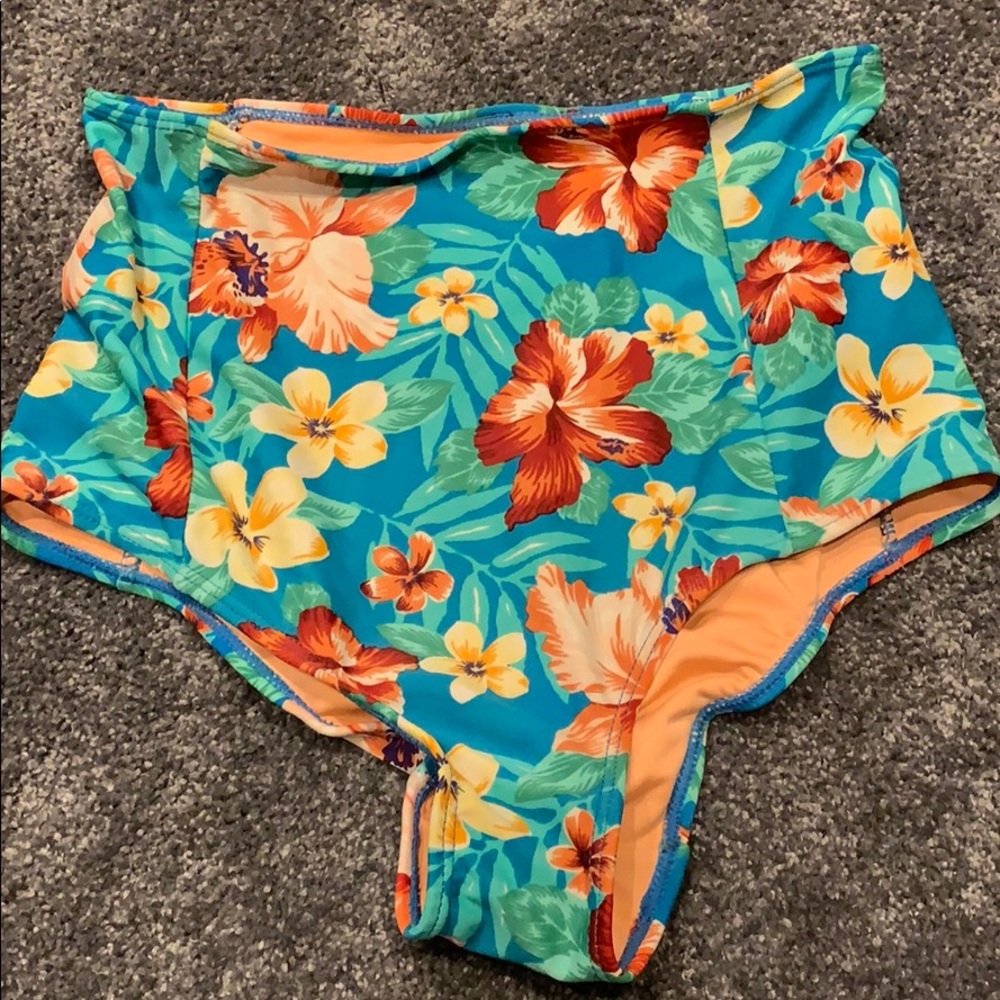 Forever 21 floral bottoms